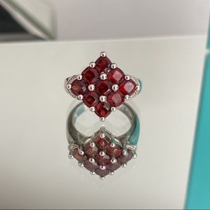 Beautiful vintage garnet ring 925 Silver stamped | Not sure of size